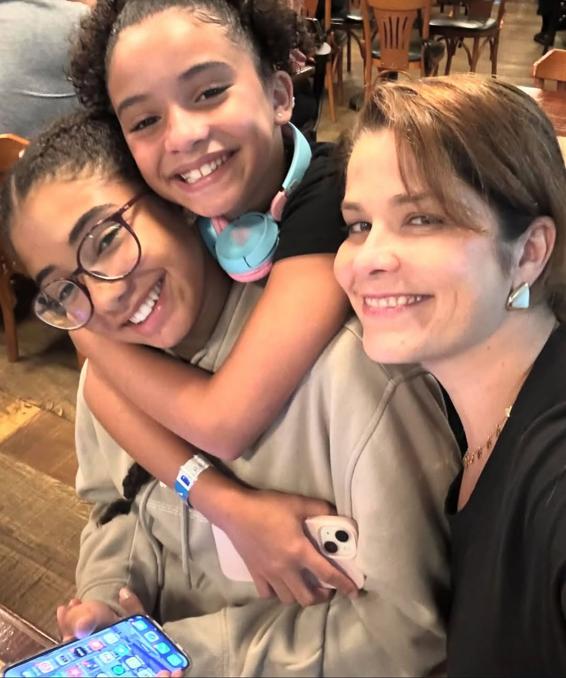 Samara Felippo com as filhas  - Reprodução/Instagram