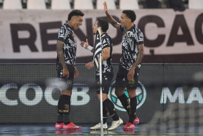 Botafogo volta a fazer gol em jogo oficial e derrota o Juventude