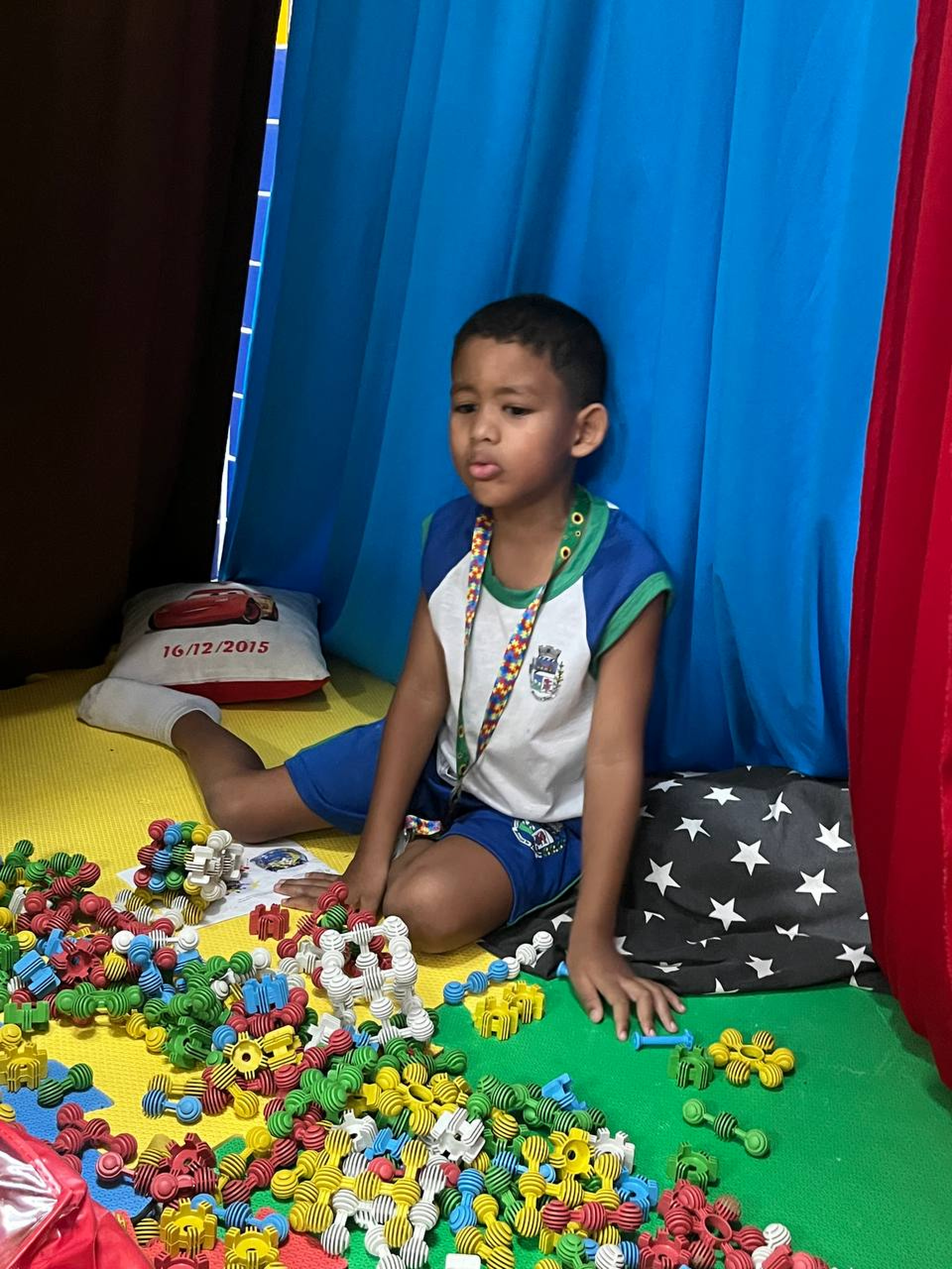 O Centro Multidisciplinar foi estruturado a partir de um antigo cantinho de leitura, adaptado de acordo com as necessidades dos alunos - Divulga&ccedil;&atilde;o / PMJ