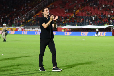 Filipe Luís quer Flamengo 'mais determinante', mas valoriza esforço do grupo em triunfo