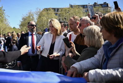 Extrema direita francesa convoca manifestação em apoio ao líder incapacitado