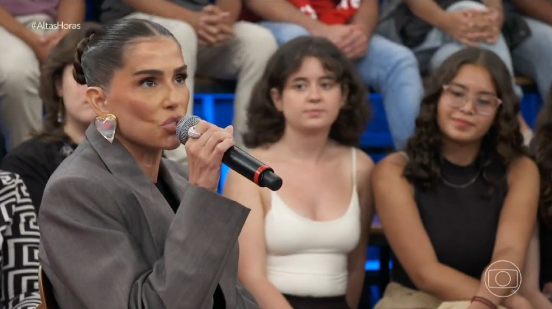Deborah Secco fala sobre comentários que recebe nas redes sociais - Reprodução Globoplay