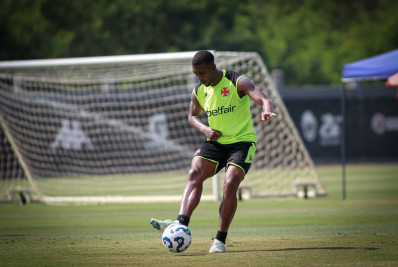 Tottenham teria interesse na contratação de atacante do Vasco, diz site inglês