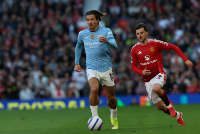 Torcedor do United é acusado de agredir jogador do City durante clássico