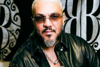 Belo dá fora em fã adolescente que disse lembrar do Soweto