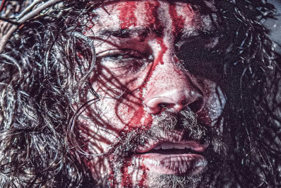 José Loreto mostra caracterização para interpretar Jesus na peça 'Paixão de Cristo'