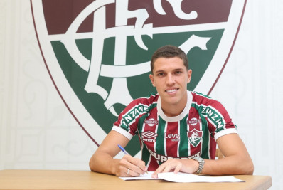 Fluminense acerta renovação com joia da base até 2026