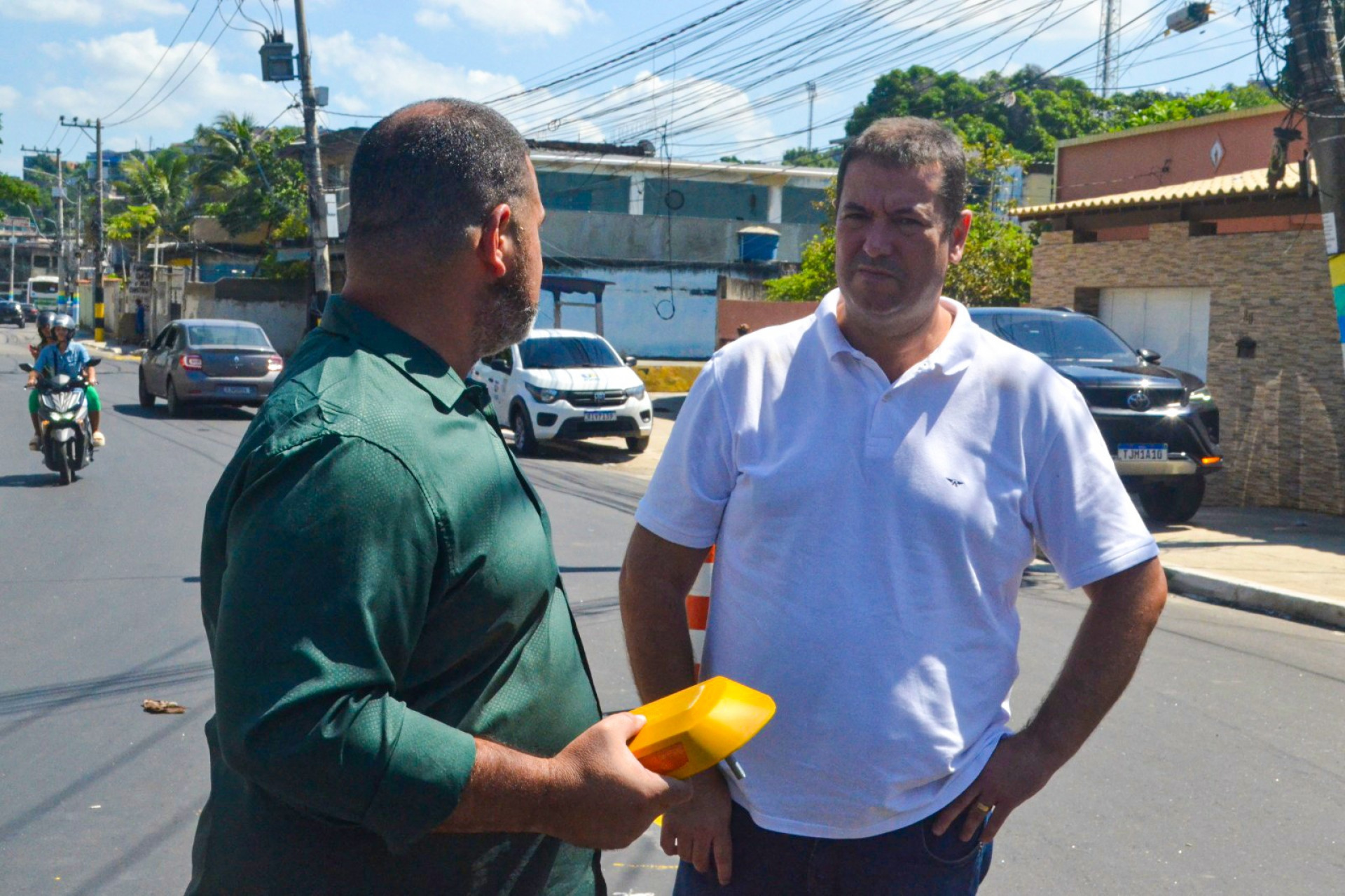 O prefeito de Meriti, L&eacute;o Vieira, presenciou a execu&ccedil;&atilde;o dos trabalhos - Elias Nicacio/ PMSJM