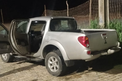 Homem é detido em Rio das Ostras após ser flagrado com carro roubado