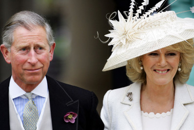 Rei Charles III celebra 20 anos de casamento com Camilla em meio a tratamento contra câncer