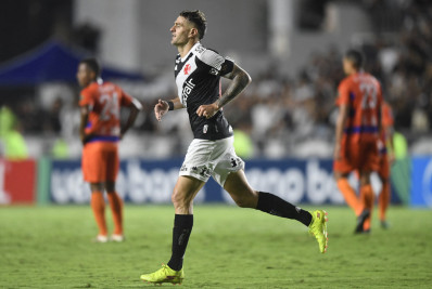 Vegetti se torna o segundo estrangeiro com mais gols na história do Vasco