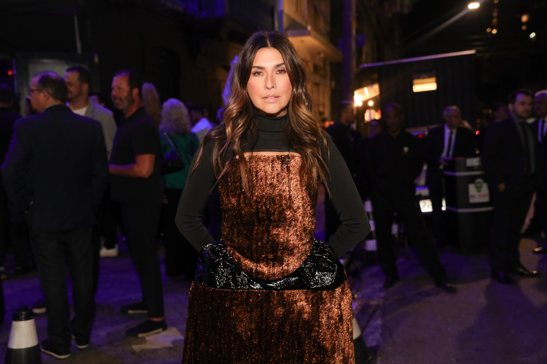 Fernanda Paes Leme e mais famosos se reúnem em desfile no SPFW - Lucas Ramos / Brazil News