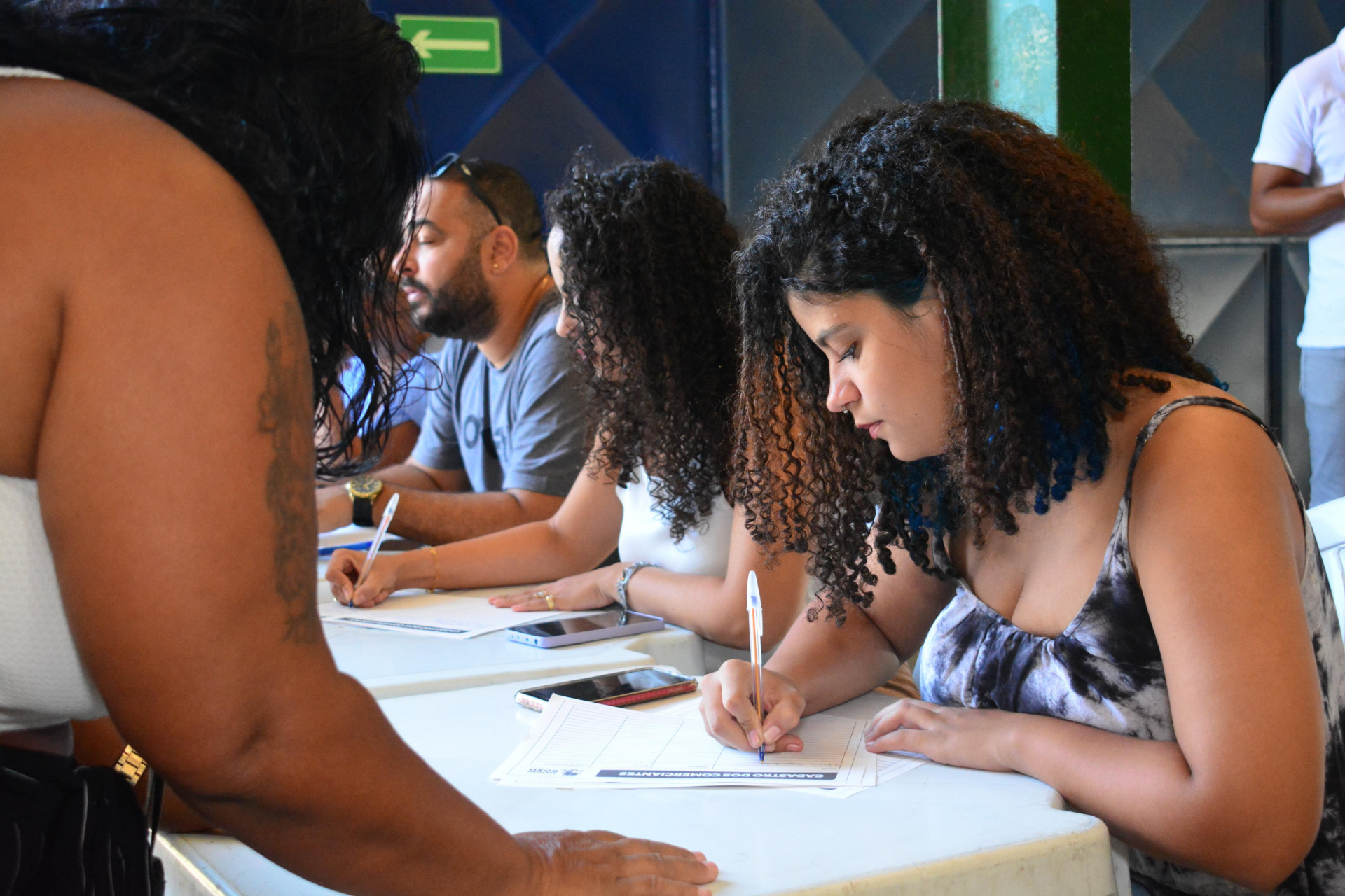 T&eacute;cnicos recadastraram camel&ocirc;s, feirantes e donos de trailers para a avalia&ccedil;&atilde;o da Prefeitura - Jean Carlos / PMBR