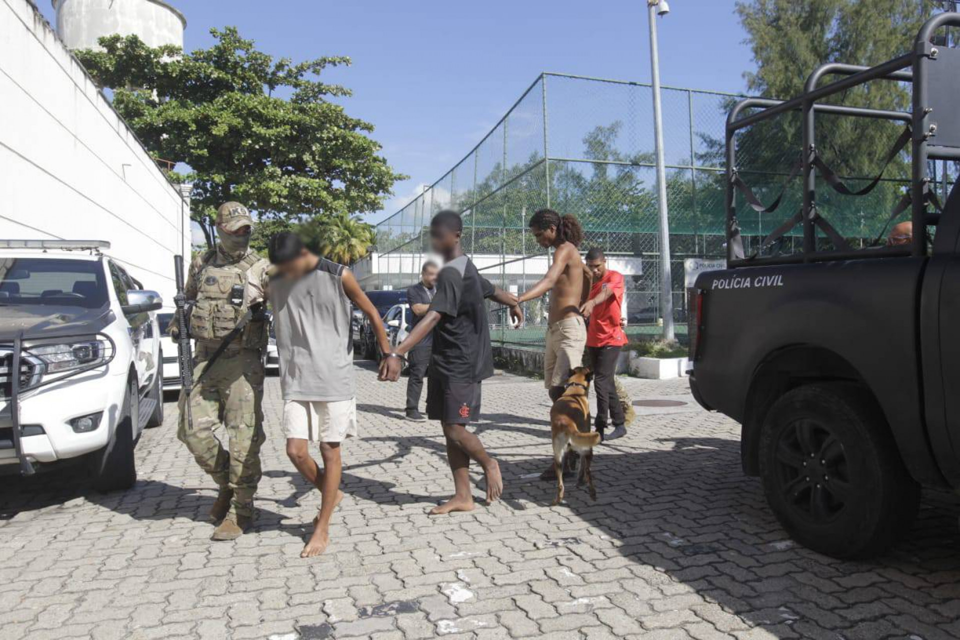 Presos na operação foram encaminhados à Cidade da Polícia  - Reginaldo Pimenta/Agência O DIA