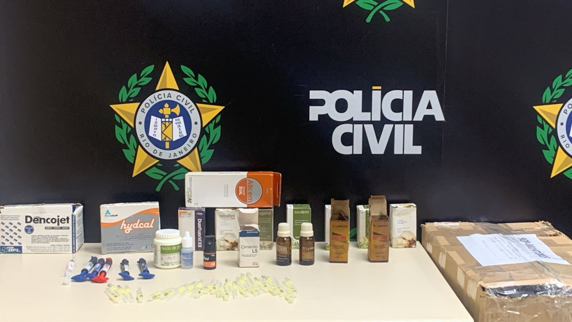 Vários materiais impróprios foram apreendidos na ação - Divulgação