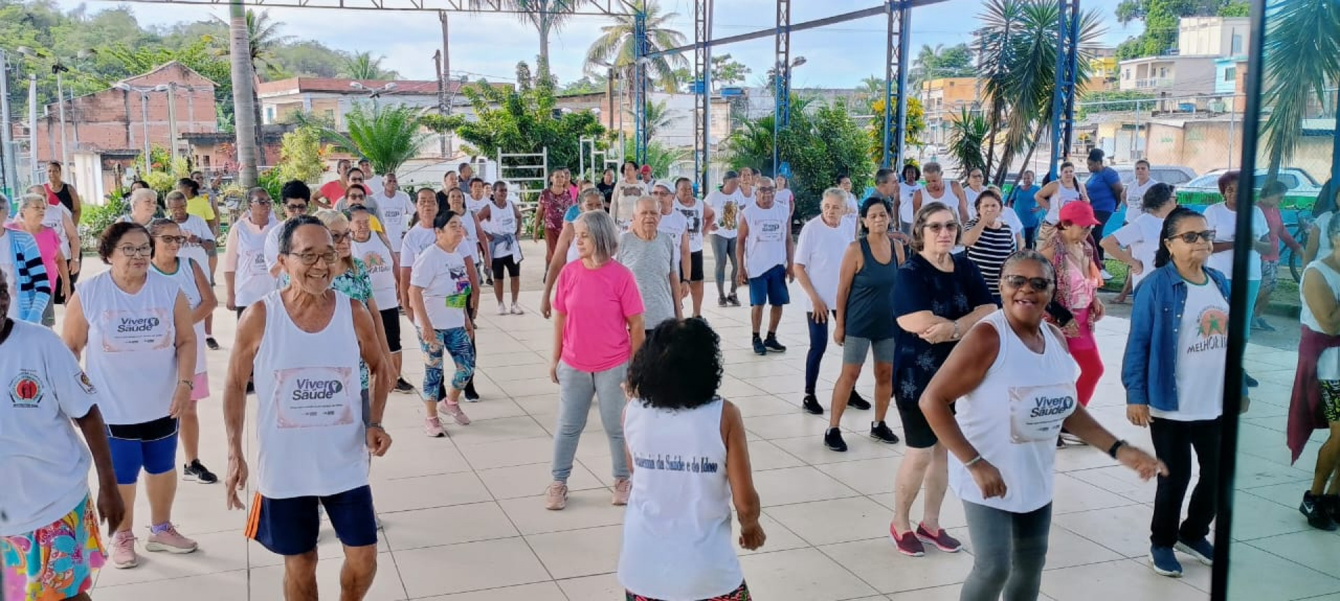 Na Academia da Sa&uacute;de os idosos participaram de aula de dan&ccedil;a  - Divulga&ccedil;&atilde;o / PMJ