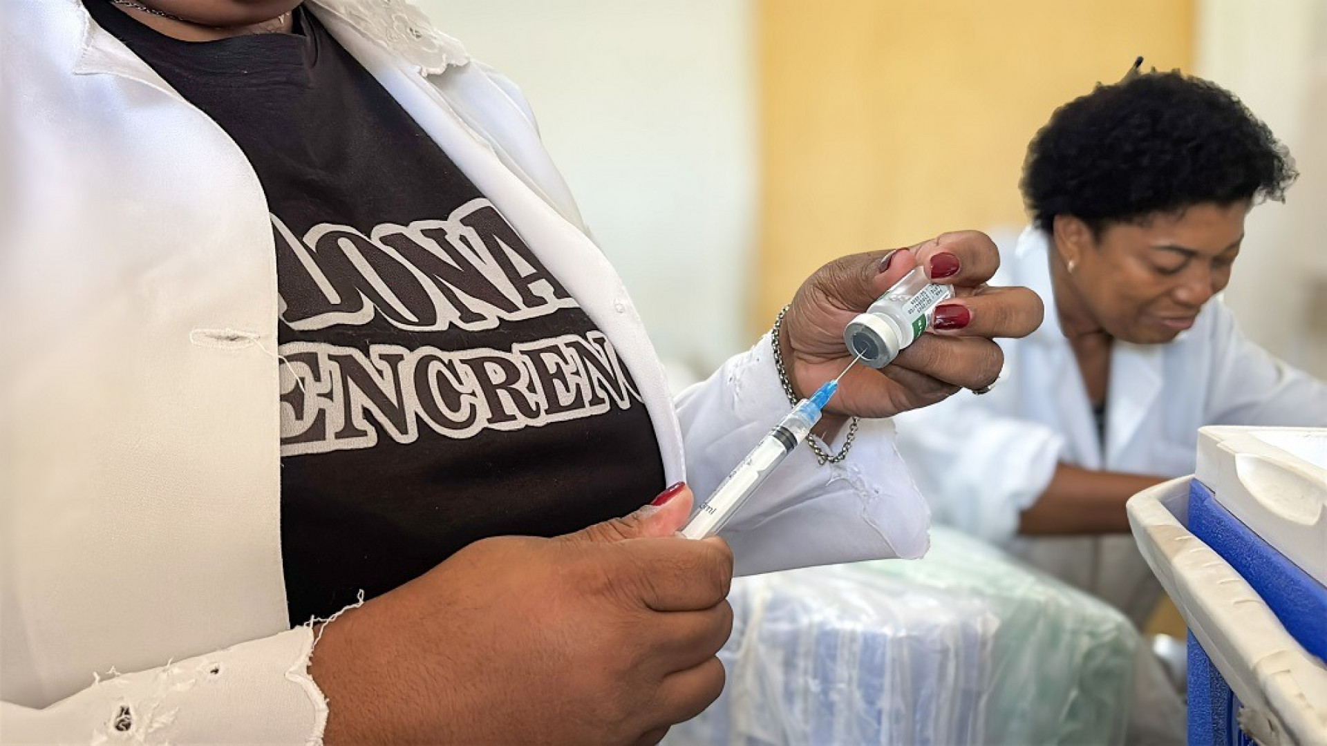 No primeiro dia foram aplicadas cerca de 530 doses da vacina contra a Gripe - Divulga&ccedil;&atilde;o / PMJ