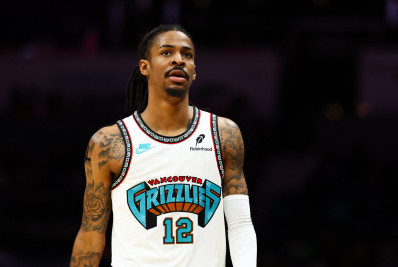 Jogador da NBA faz comemoração imitando granada após ser multado por gesto de arma