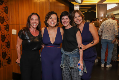 Alceu Valença, Bárbara Borges e outros famosos prestigiam estreia de peça na Gávea