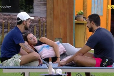 Emparedados, Maike e Renata fazem promessa para depois do reality