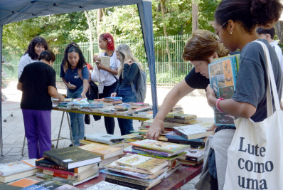 ‘Mega Feira Pegue e Leve’ é sucesso em Barra Mansa