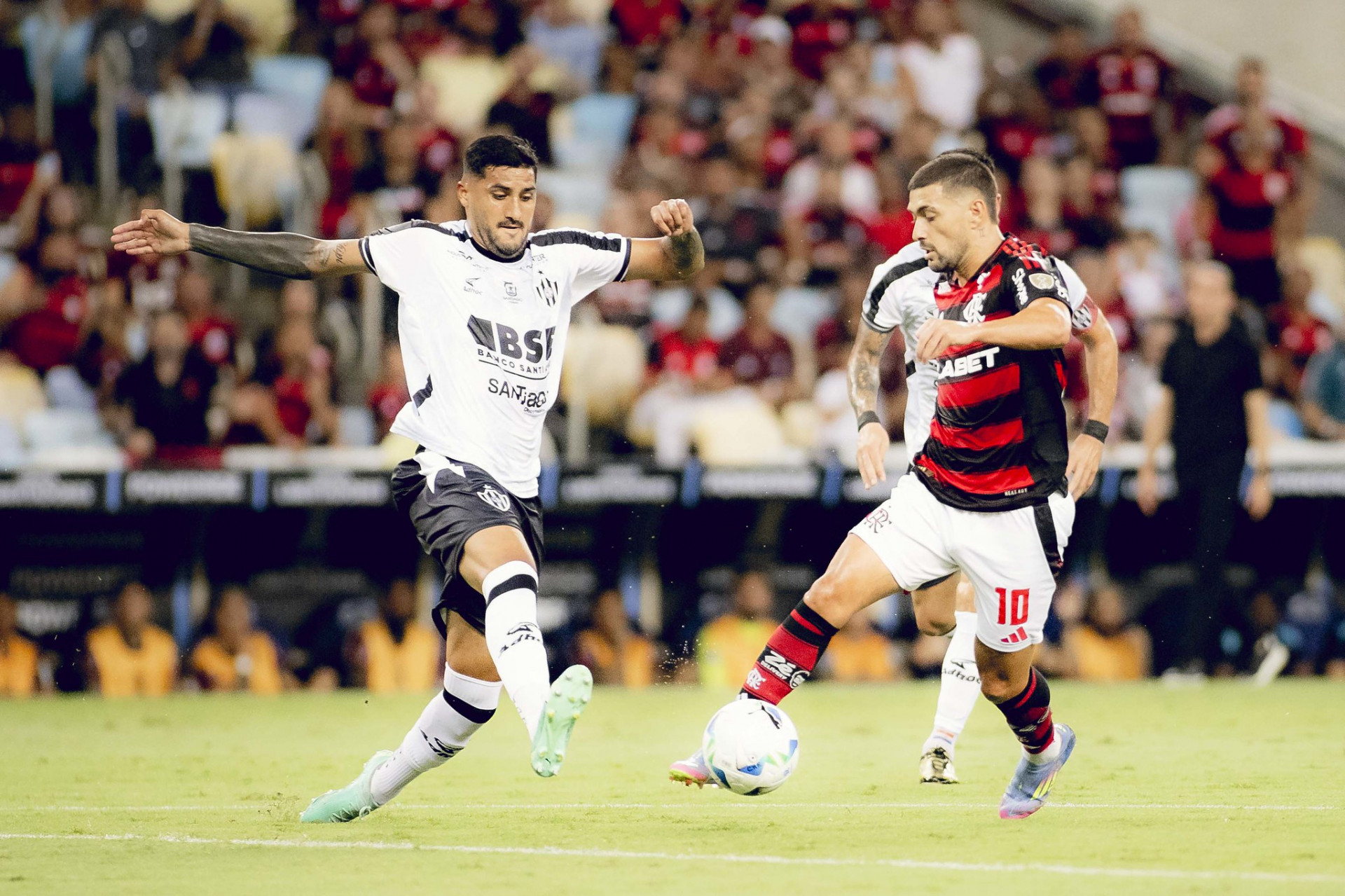 Lance do jogo entre Flamengo e Central Córdoba - Adriano Fontes/Flamengo