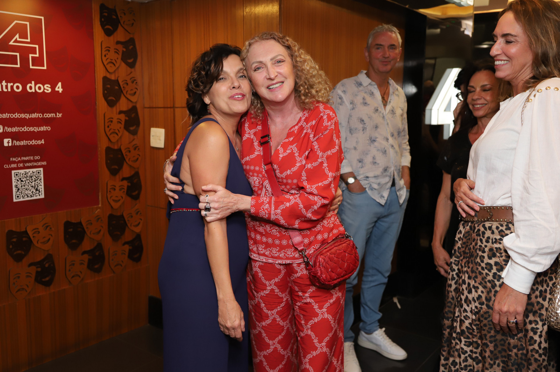 Marcella Muniz e Debora Olivieri durante a estreia do espetáculo - Thiago Mattos / Brazil News