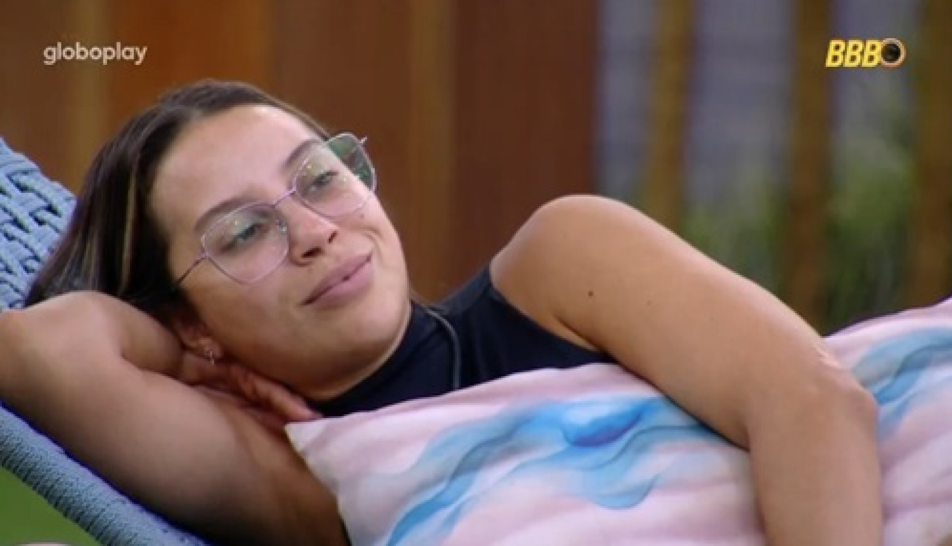 Renata - Reprodução de Vídeo