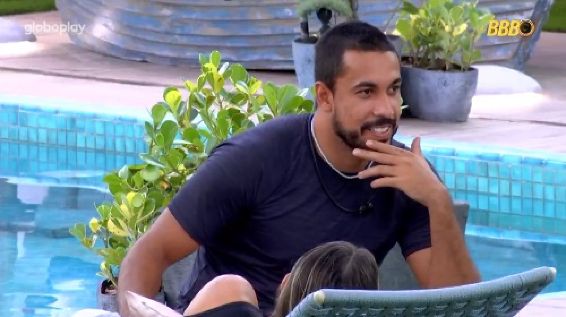 Maike - Reprodução de Vídeo