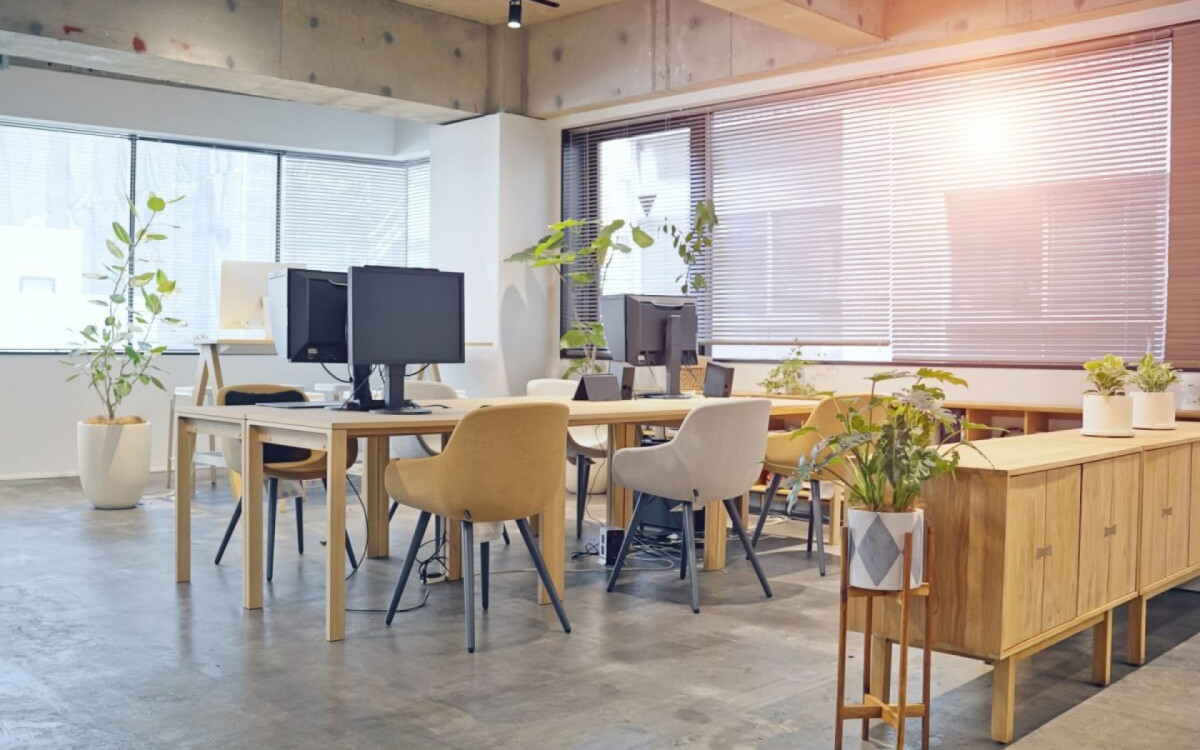 Um ambiente de trabalho organizado favorece a sa&uacute;de mental dos colaboradores (Imagem: metamorworks | Shutterstock)