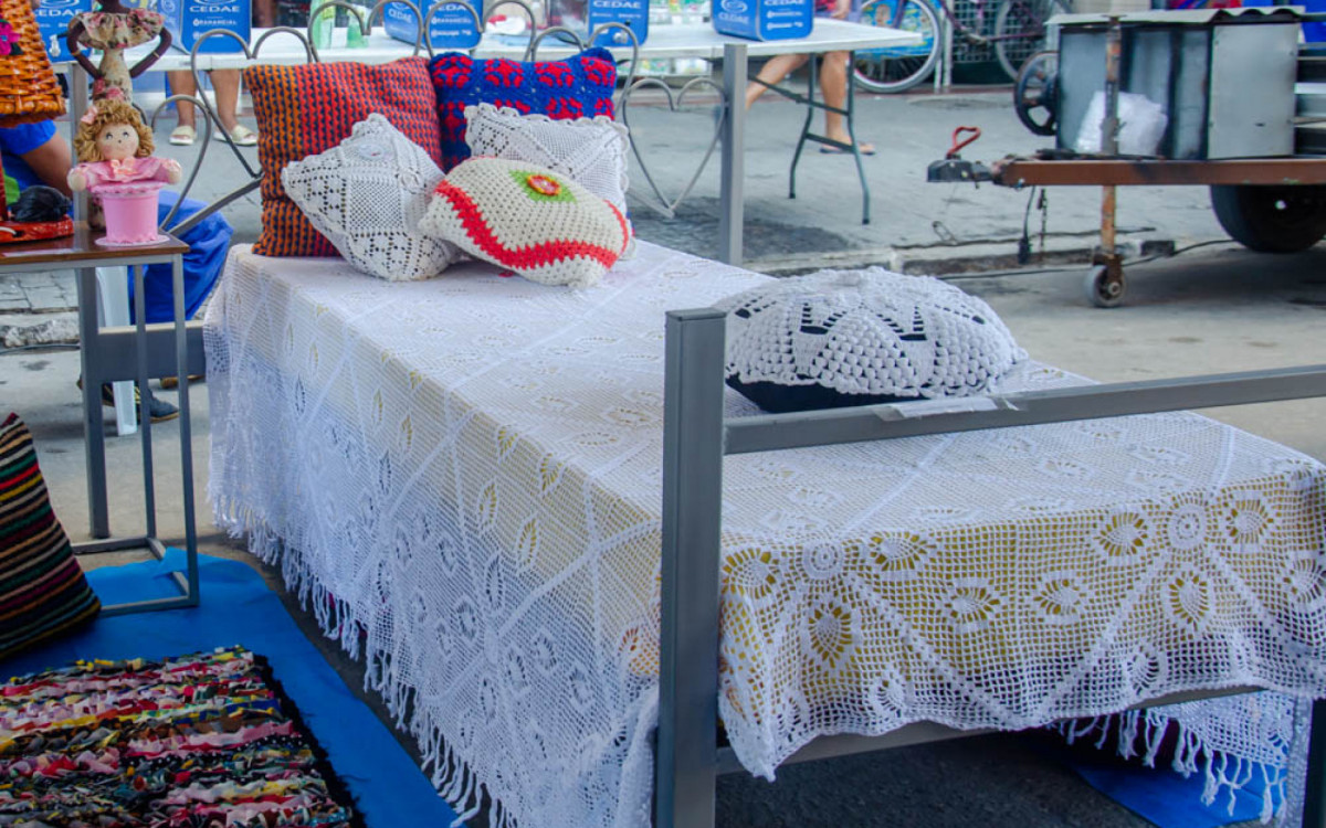 O evento contará com uma feira de produtos artesanais feitos à mão, exposição de técnicas como crochê e macramê, oficinas, atrações culturais e alimentação orgânica