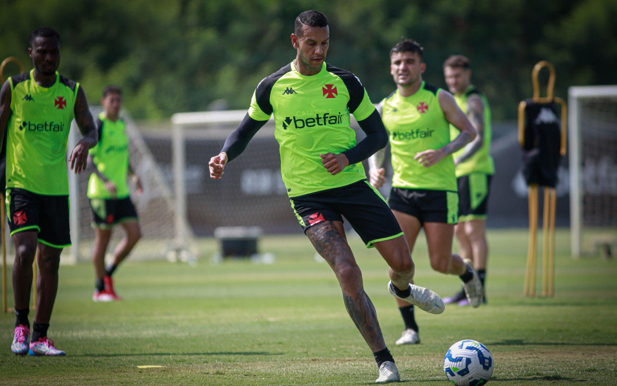 Souza em treino do Vasco