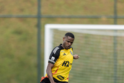 Ex-Botafogo, Júnior Santos tem lesão confirmada e vira desfalque no Atlético-MG