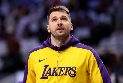 Doncic é primeiro estrangeiro a liderar venda de camisas em uma temporada da NBA