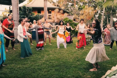 Mulheres pagam R$ 105 mil para atingir o orgasmo em 'acampamento do sexo'