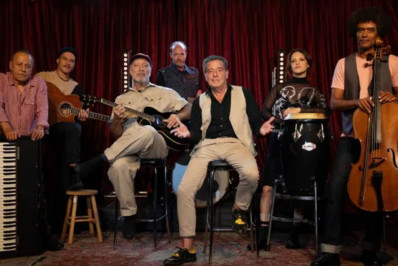 Após polêmica com bolsonaristas, produtora cancela shows da banda Ira! no Sul do país