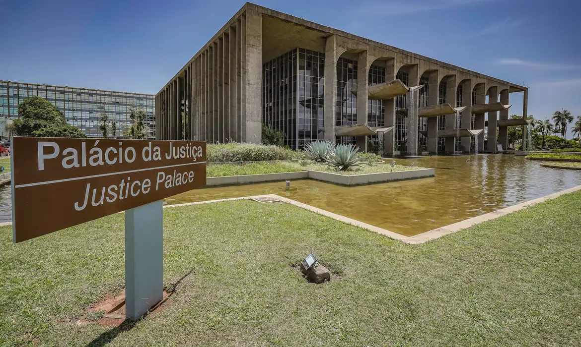 Programa visa colocar crianças no centro de políticas públicas do país