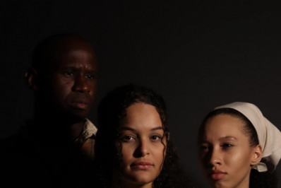 Municipal recebe espetáculo de formatura Vinegar Tom