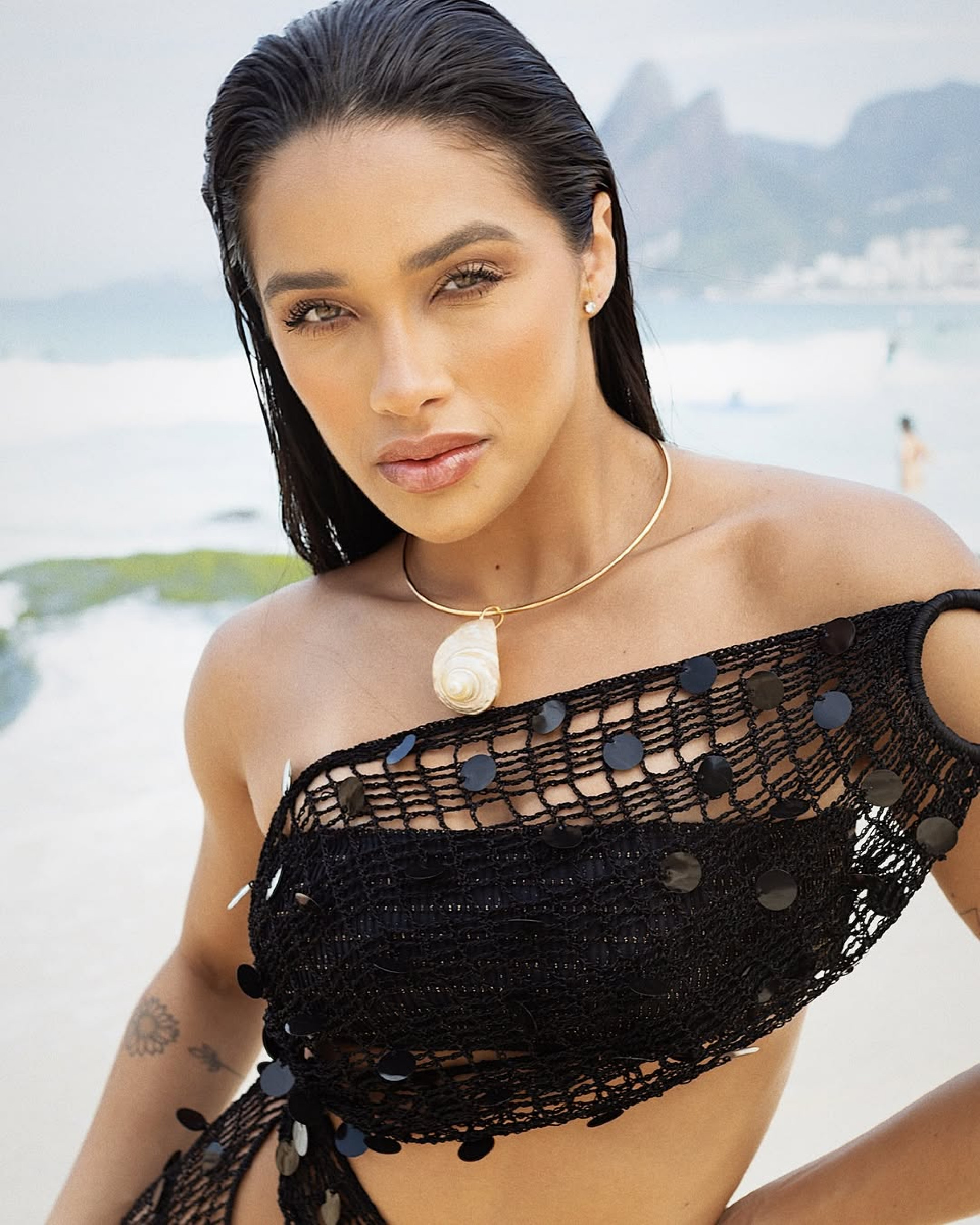 Ex-BBB Eva Pacheco publica cliques em praia do Rio - Reprodução / Instagram