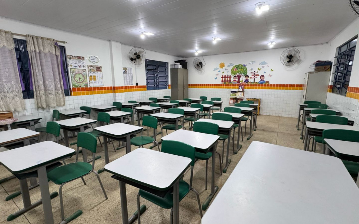 Entrega da Revitalização da Escola Luiz de Camões