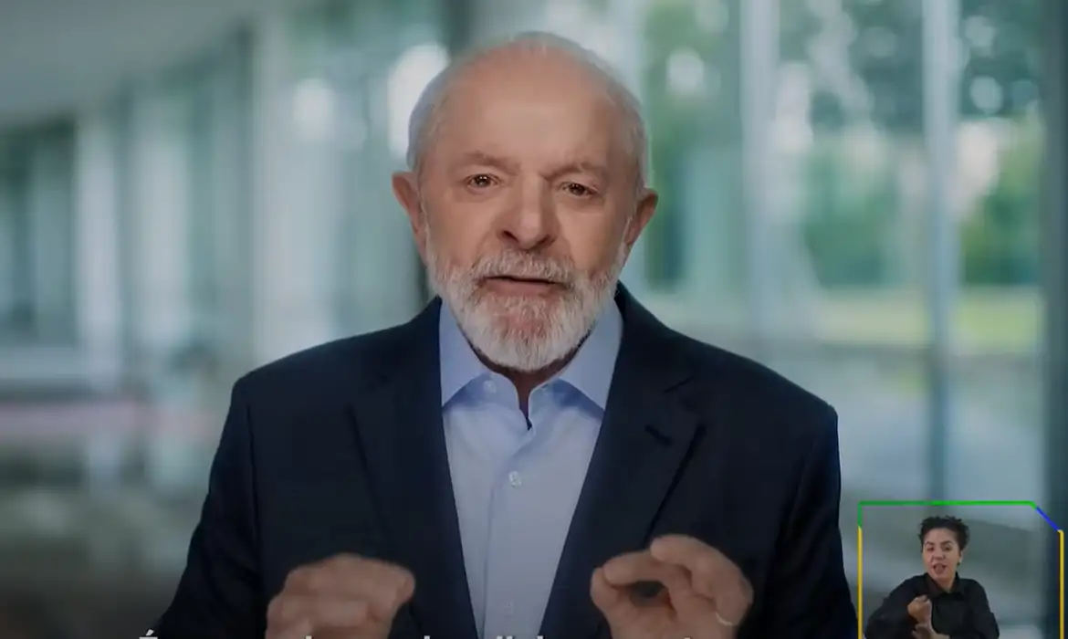 Lula coordena reunião sobre ressarcimento de aposentados do INSS