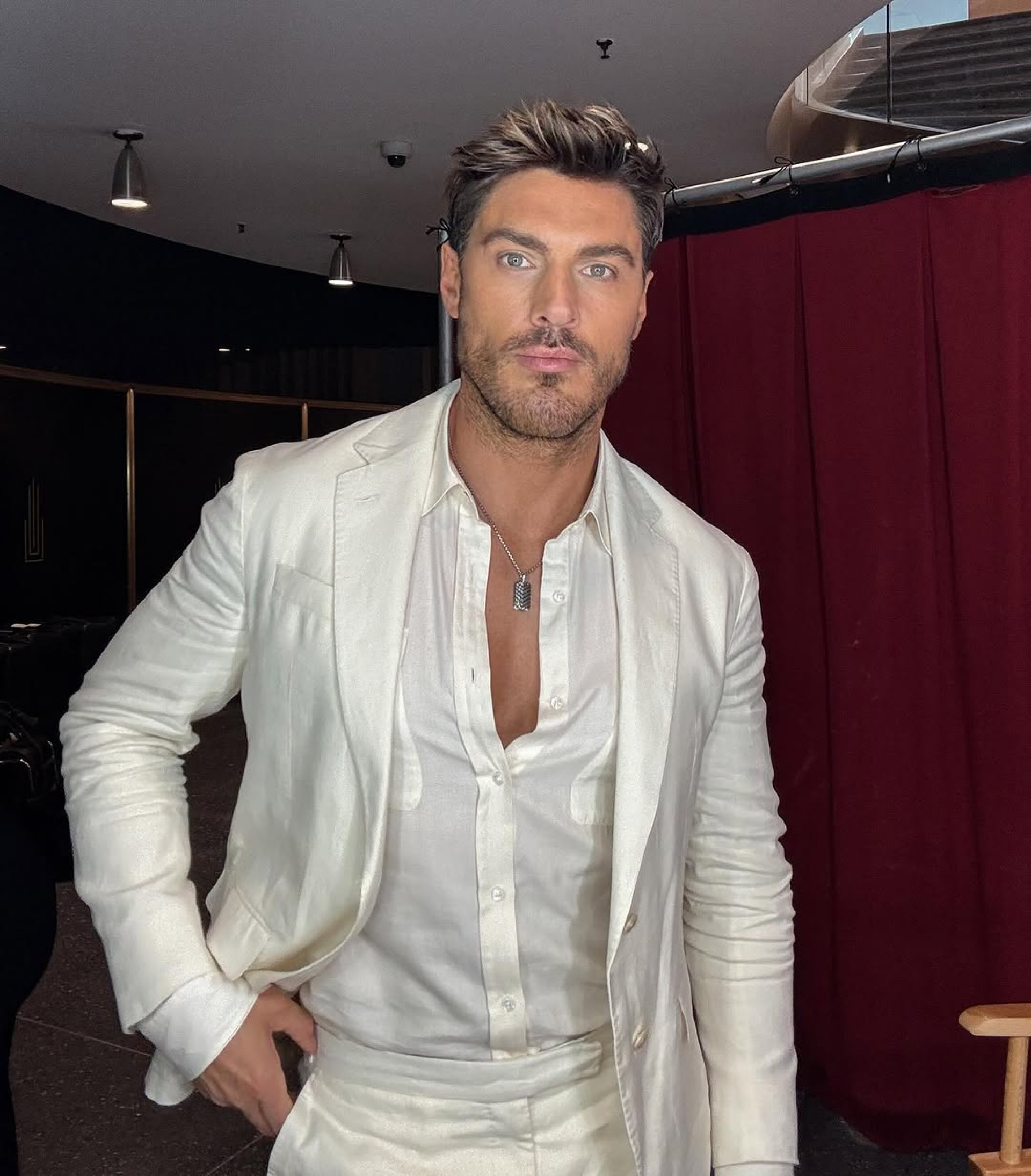 Khloé Kardashian diz que iria para cama com Chris Appleton, cabelereiro gay da irmã - Reprodução / Instagram