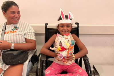 Páscoa antecipada! Crianças em tratamento no Into ganham chocolates e participam de oficinas
