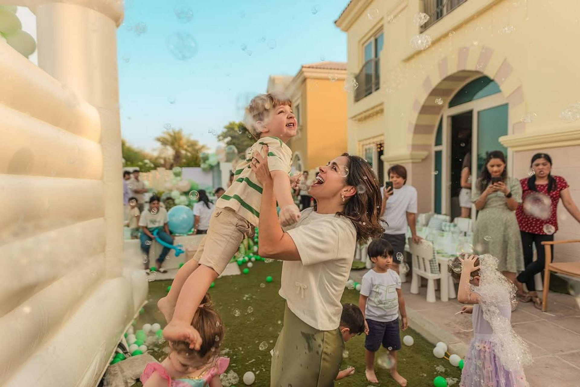 Sabrina Petraglia e o filho caçula Leo  - Reprodução/Instagram 