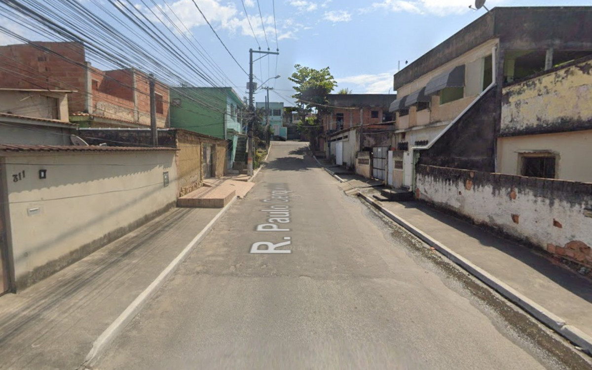 O crime ocorreu na altura do número 311 da Rua Paulo Cerqueira, no bairro Monte Líbano