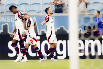 Arrascaeta celebra boa atuação e vitória do Flamengo: 'Muito feliz'