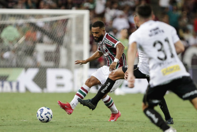 Herói do Fluminense, Samuel Xavier minimiza 'treta' com Neymar: 'Coisa de jogo'