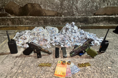 Dois criminosos são presos após confronto com policiais em Niterói