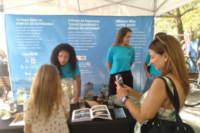 Evento na Praia de Copacabana celebra 15 anos da unidade de conservação das Ilhas Cagarras