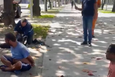 Homens são presos com 200 kg de fios de cobre na Glória